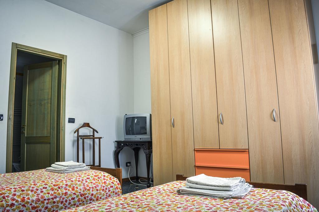 Bed And Breakfast Arcobaleno Bologna Kültér fotó